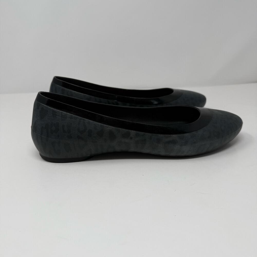 Crocs Flats Women's 11 Leopard Print Black Grey Lina Shiny Preppy Normcore EUC
